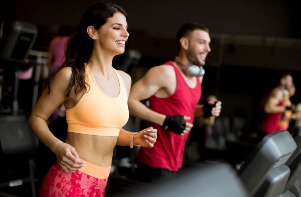 Bieganie na bieżni — wszystko co musisz wiedzieć