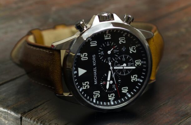 Chronograf w zegarku – co to jest i jaką funkcję pełni?