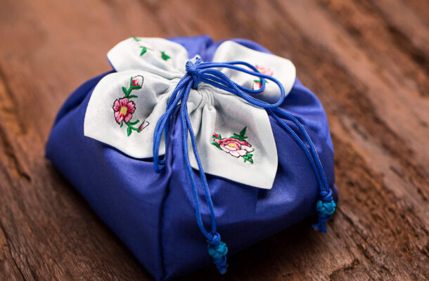 Jak zapakować prezent? 8 kreatywnych pomysłów