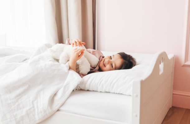 Jaka kołdra dla dziecka 3 latka? Praktyczne porady