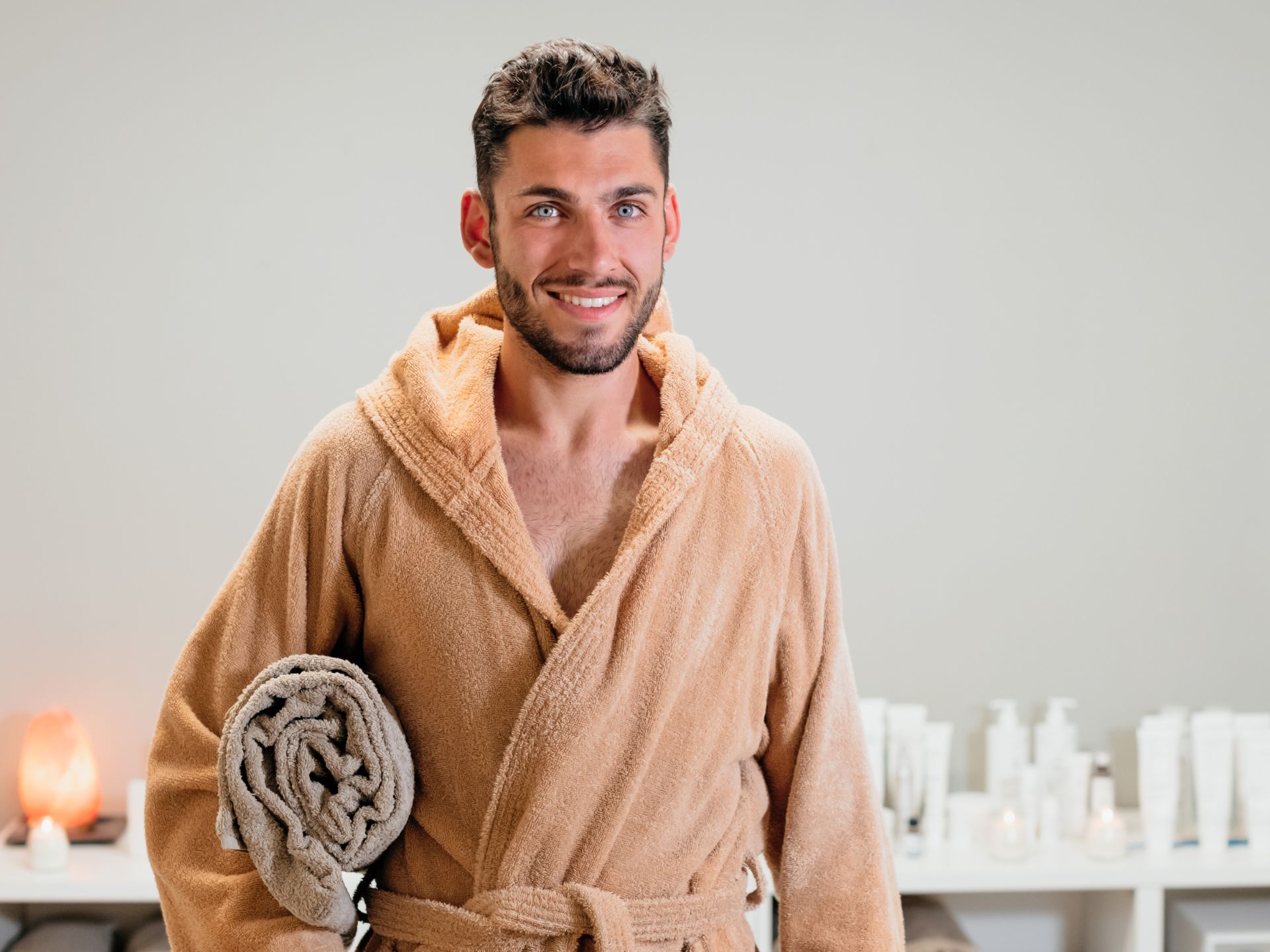 Jaki szlafrok męski wybrać? Poradnik