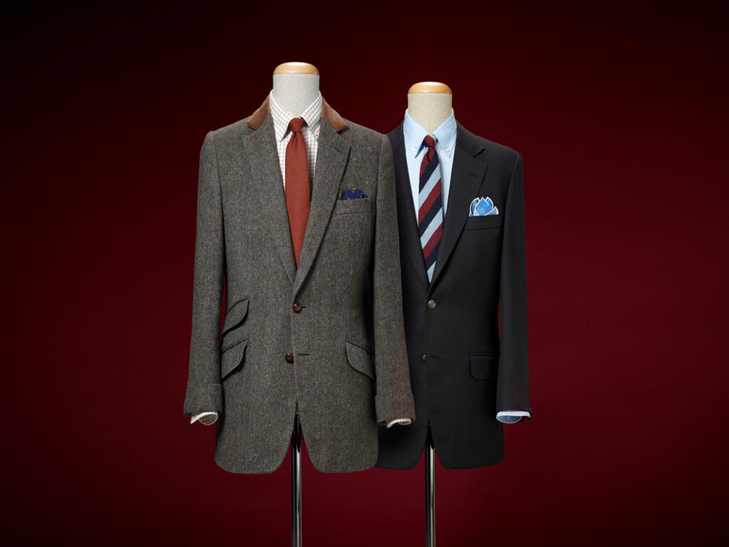 Ile kosztuje garnitur szyty na miarę -  eleganckie garnitury prezentowane na manekinach