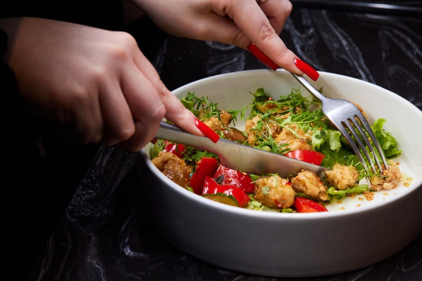 Jakie dania możesz jeść na diecie pudełkowej? Może być smacznie i zdrowo!