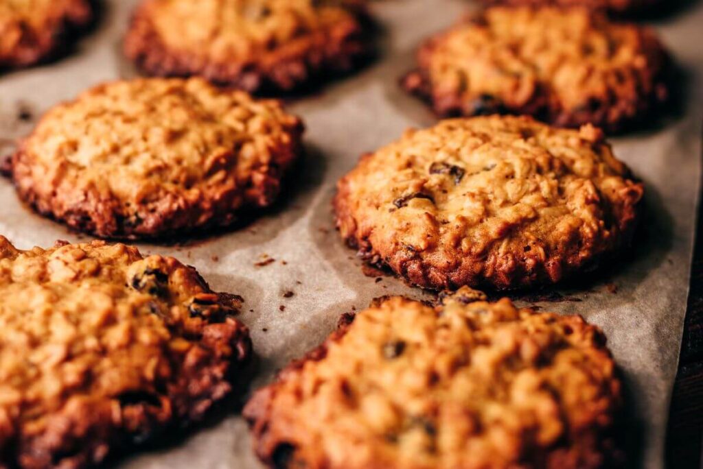 Ciastka z płatkami owsianymi i bananem z air fryera Frytkownica beztłuszczowa - przepisy na zdrowe ciasteczka owsiane z bananem