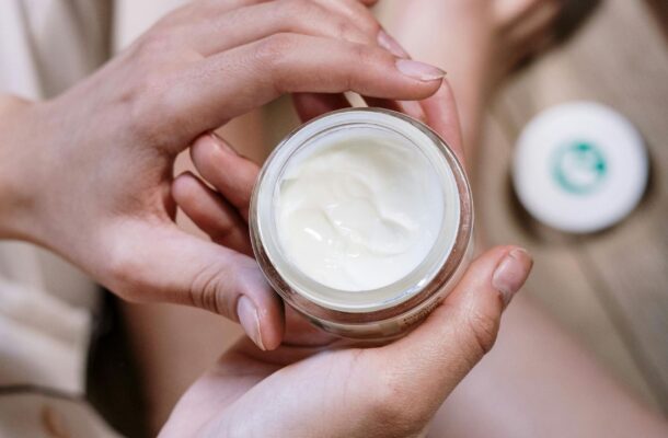 Serum do twarzy – 5 powodów, dla których warto stosować ten produkt!