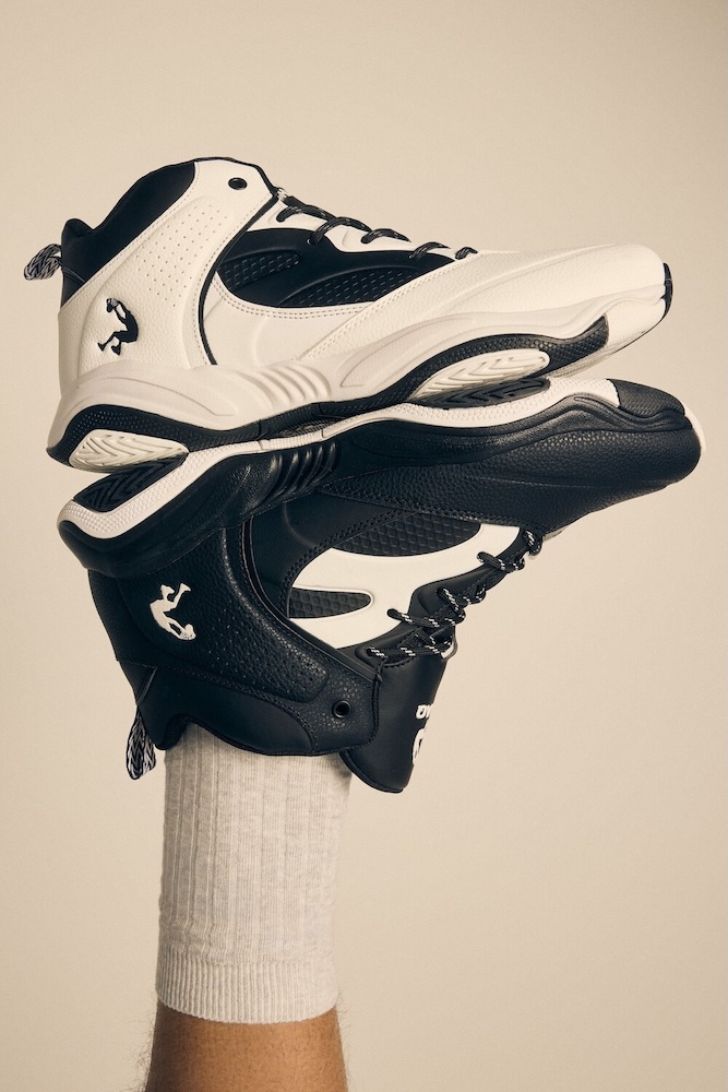 buty do koszykówki za kostkę w czarno-białych kolorach sportowe buty za kostkę w czarnym i białym kolorze
