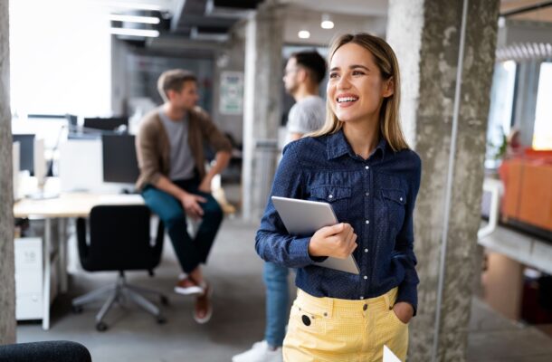 Nowoczesne biuro – jakie rozwiązania wpływają na zdrowie i produktywność?