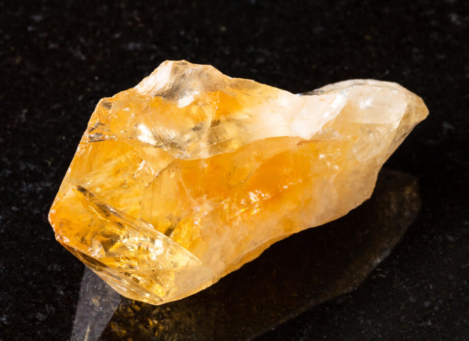 Cytryn – właściwości kamienia, które warto znać