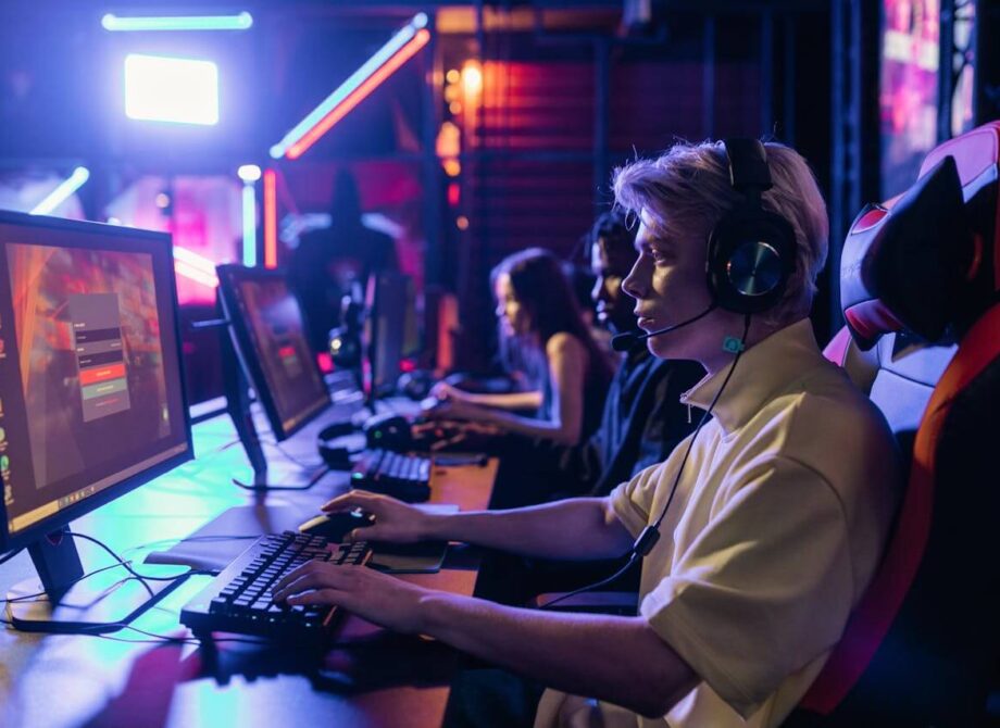 Komputery gamingowe – na co zwrócić uwagę przy wyborze zestawu do gier?