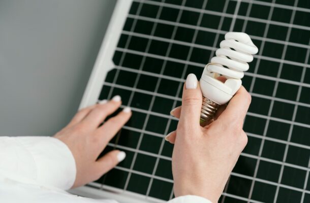 Fotowoltaika – jak działa i dlaczego się opłaca w 2025 roku?