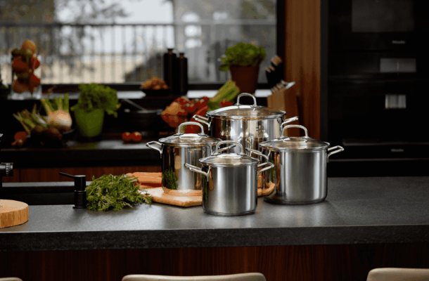 Na co zwracać uwagę przy zakupie zestawu garnków?