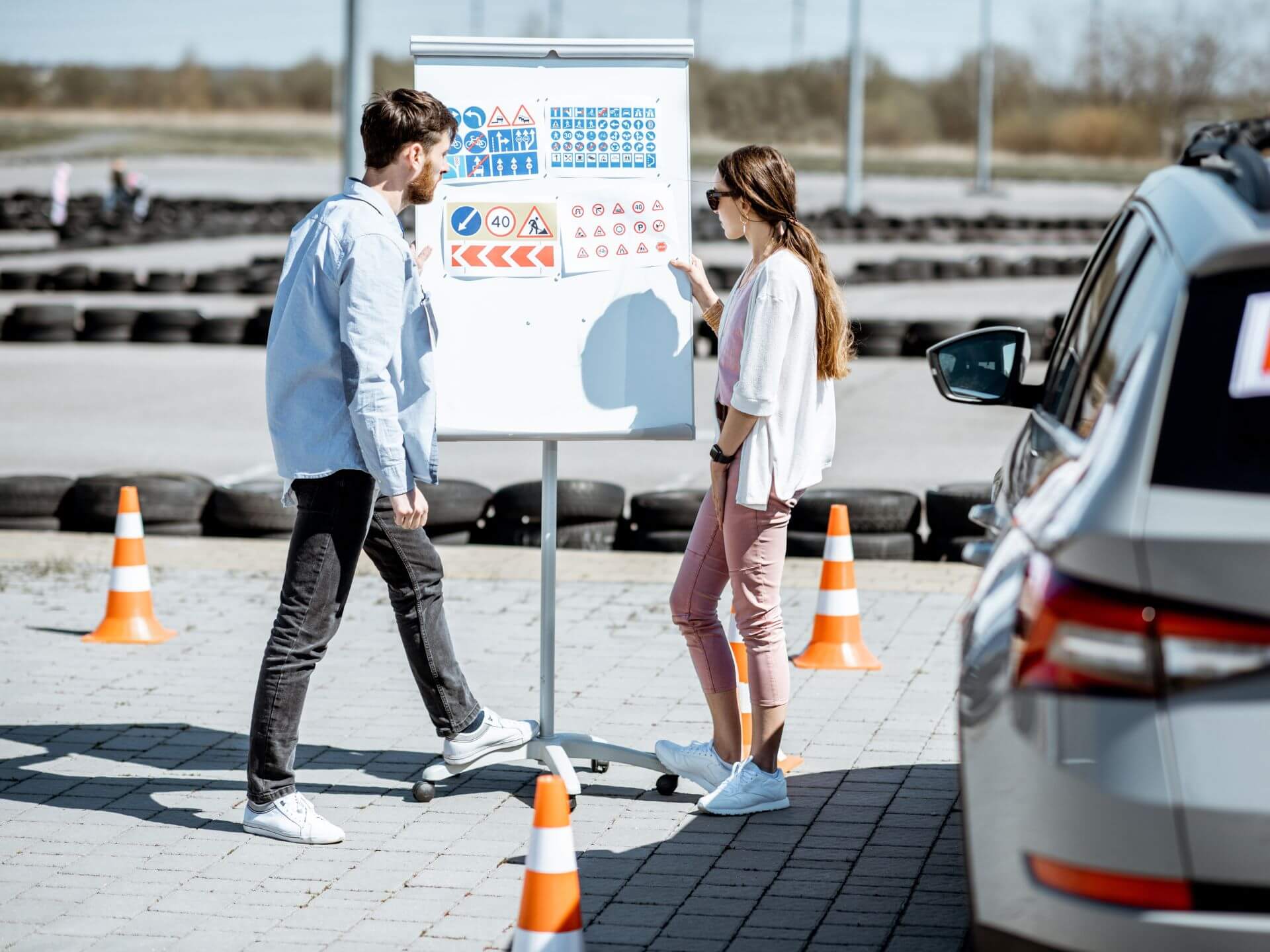 Wczasy z prawem jazdy – opinie o takiej formie szkolenia