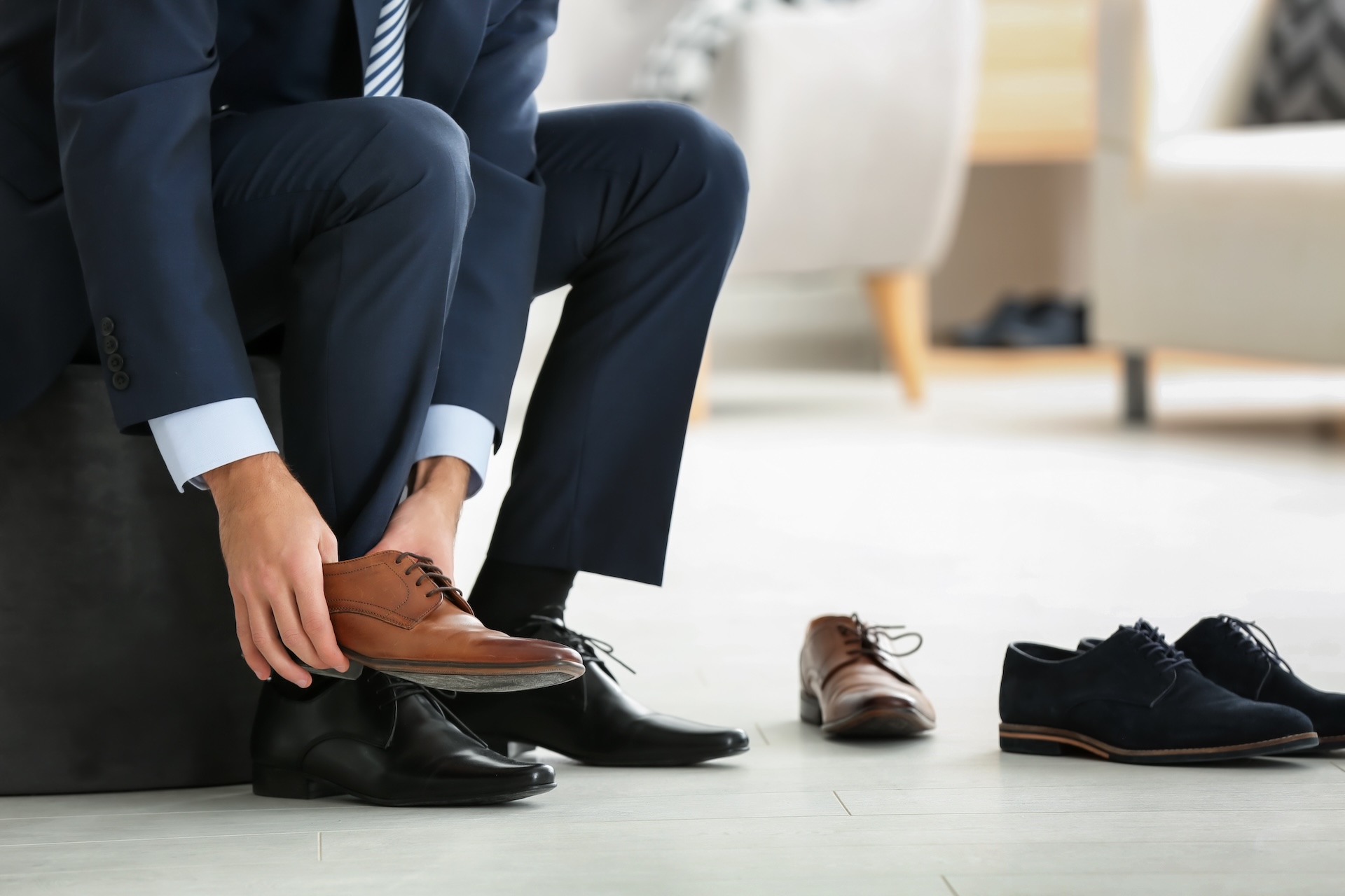 Jak wybrać buty męskie w dużych rozmiarach, aby uniknąć otarć?