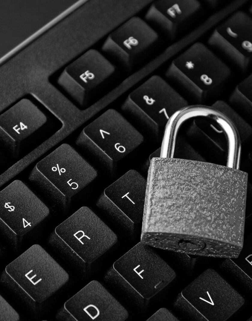 Menedżer haseł – czym jest i dlaczego warto z niego korzystać?