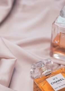 Najpopularniejsze nuty zapachowe perfum – które z nich powinieneś sprawdzić?