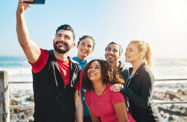 Cytaty do zdjęcia na FB – lista 240 najlepszych sentencji