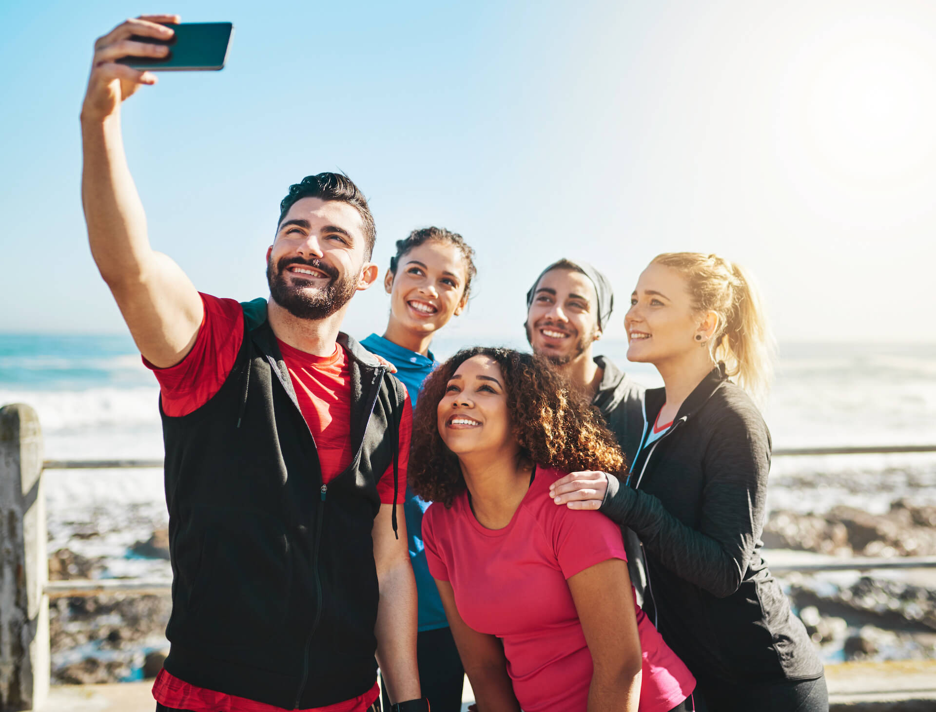 Cytaty do zdjęcia na FB – lista 240 najlepszych sentencji