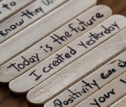 Aforyzmy alfabetycznie – najpiękniejsze sentencje na każdą literę alfabetu