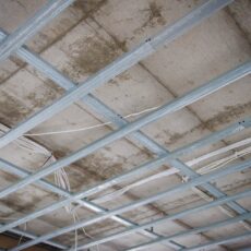 Ile kosztuje sufit podwieszany? Cena materiałów i robocizny