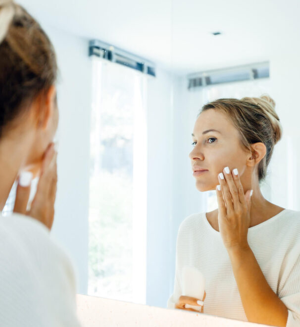 Sposoby na skuteczne nawilżenie skóry twarzy