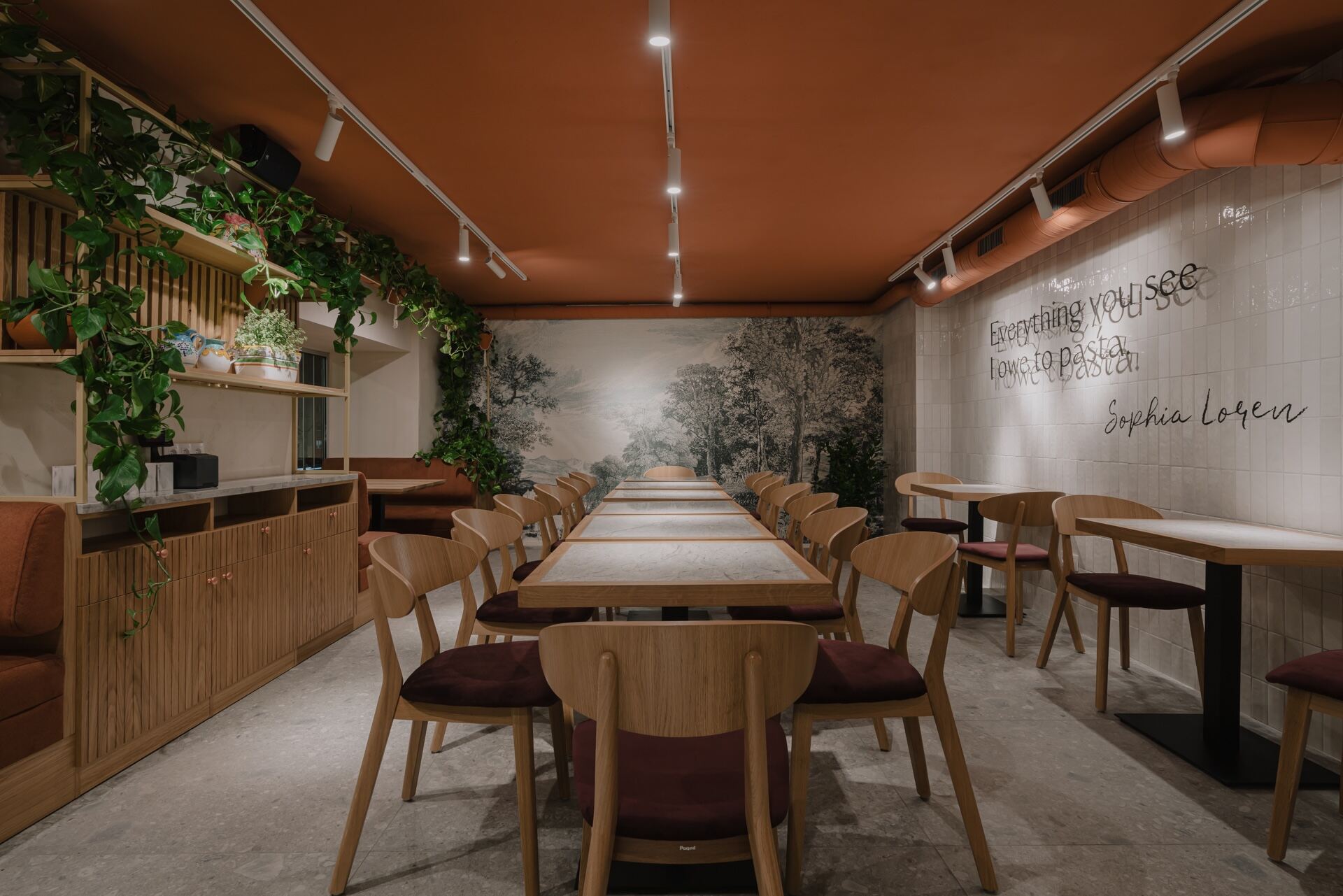 Jakie tapety sprawdzają się w hotelach, restauracjach i biurach?