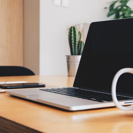 Ergonomia i lokalizacja biura jako karta przetargowa w rekrutacji talentów na poznańskim rynku pracy